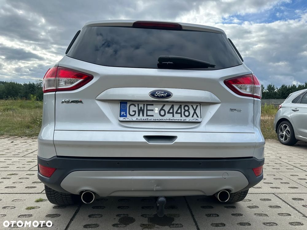 Ford Kuga 2.0 TDCi 2x4 Titanium - 13