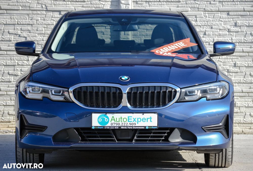 BMW Seria 3 320i Aut. Luxury Line - 11