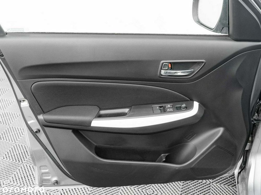 Suzuki Swift - 10