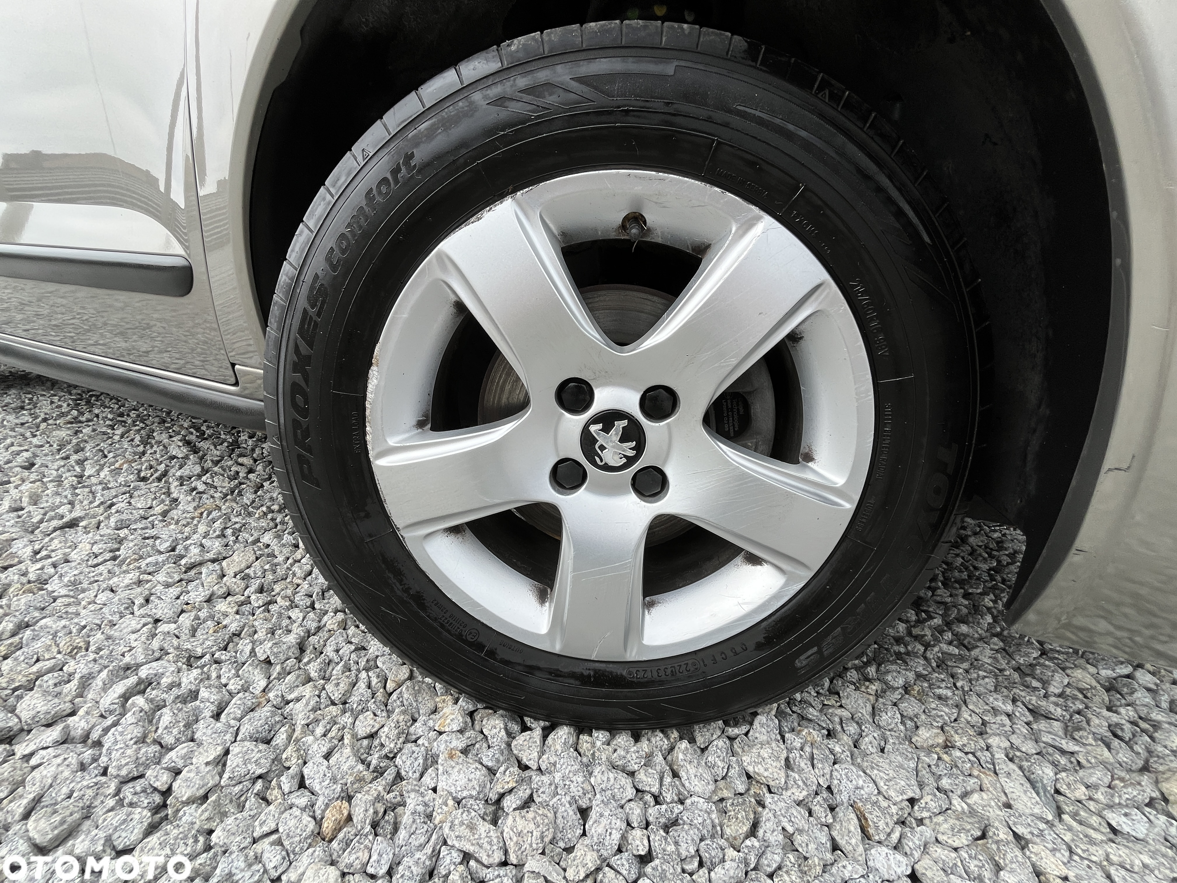 Peugeot 3008 1.6 BlueHDi Active S&S EAT6 - 27
