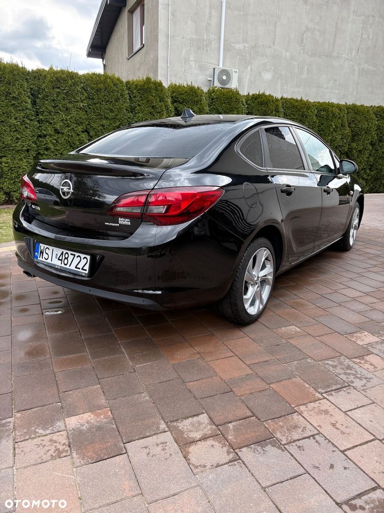 Opel Astra 1.4 T Active EU6 - 4