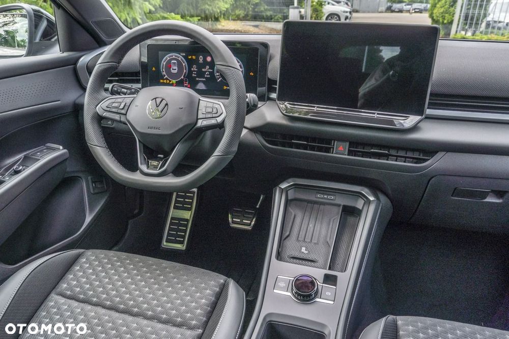 Volkswagen T-Roc - 24