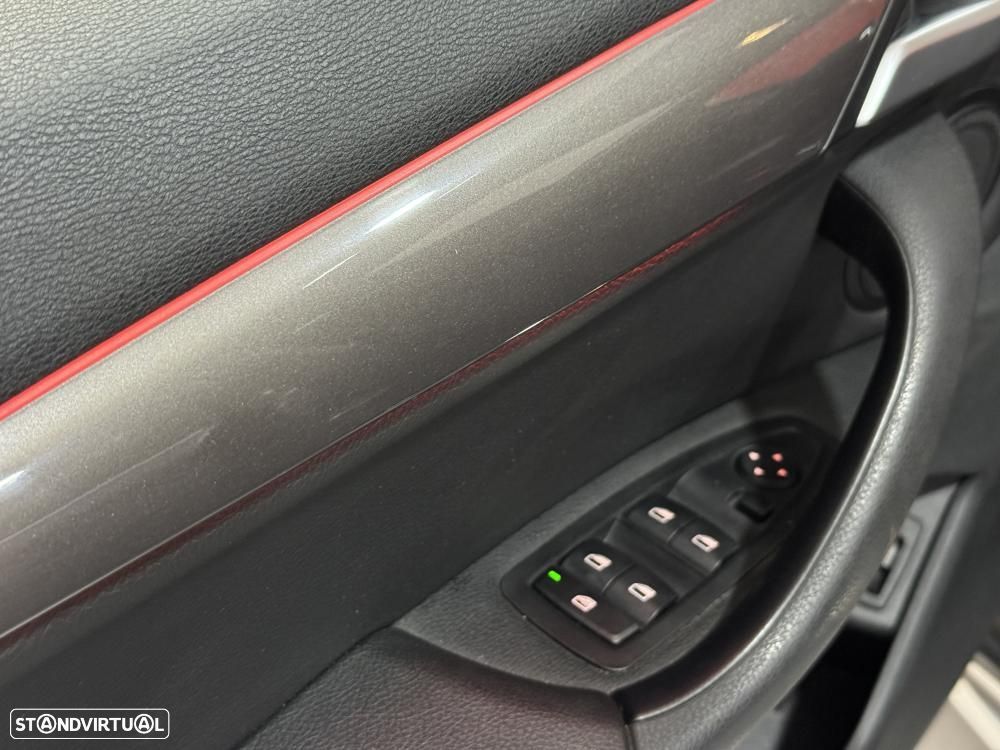 BMW X1 16 d sDrive xLine - 24