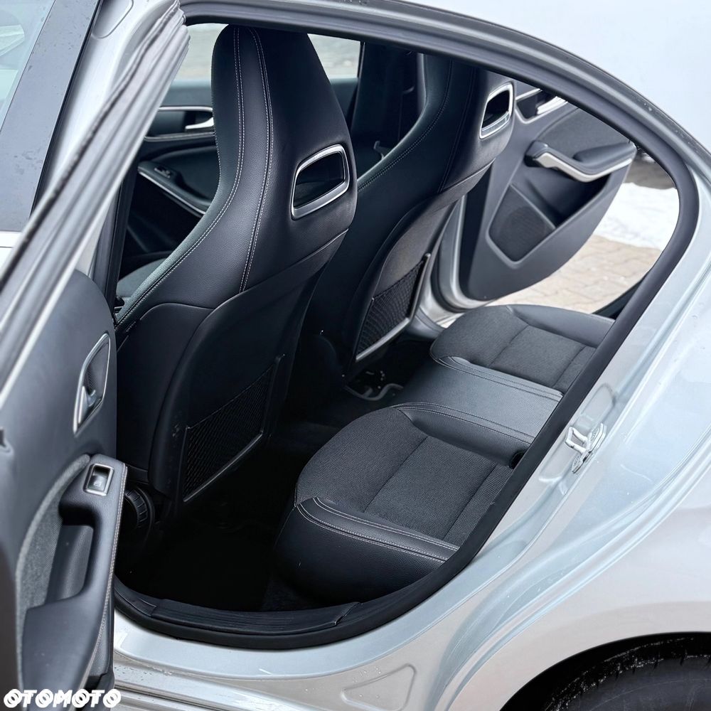 Mercedes-Benz Klasa A 180 7G-DCT Style - 14