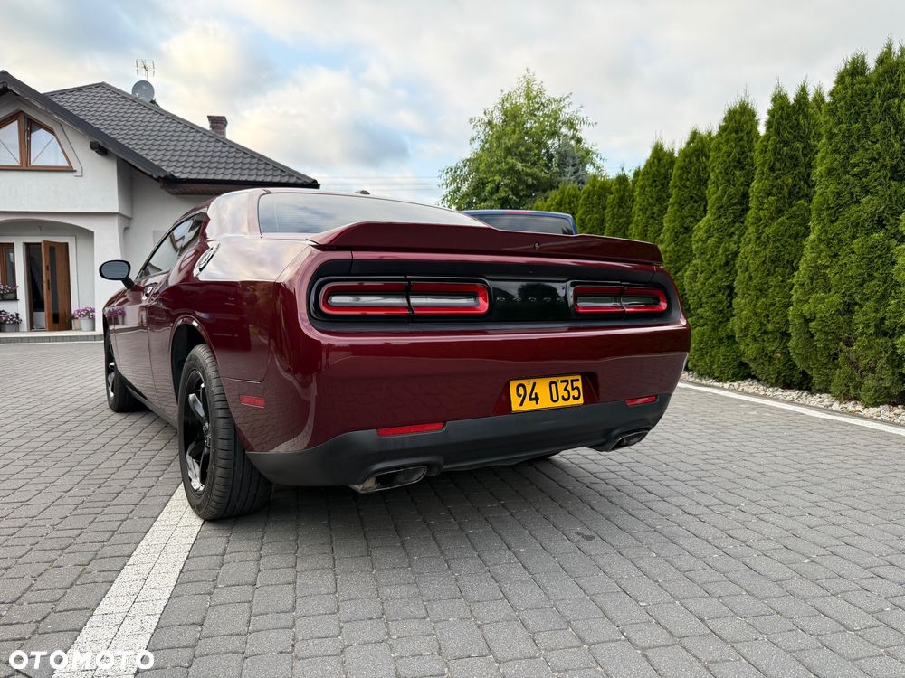 Dodge Challenger 5.7 R/T - 4