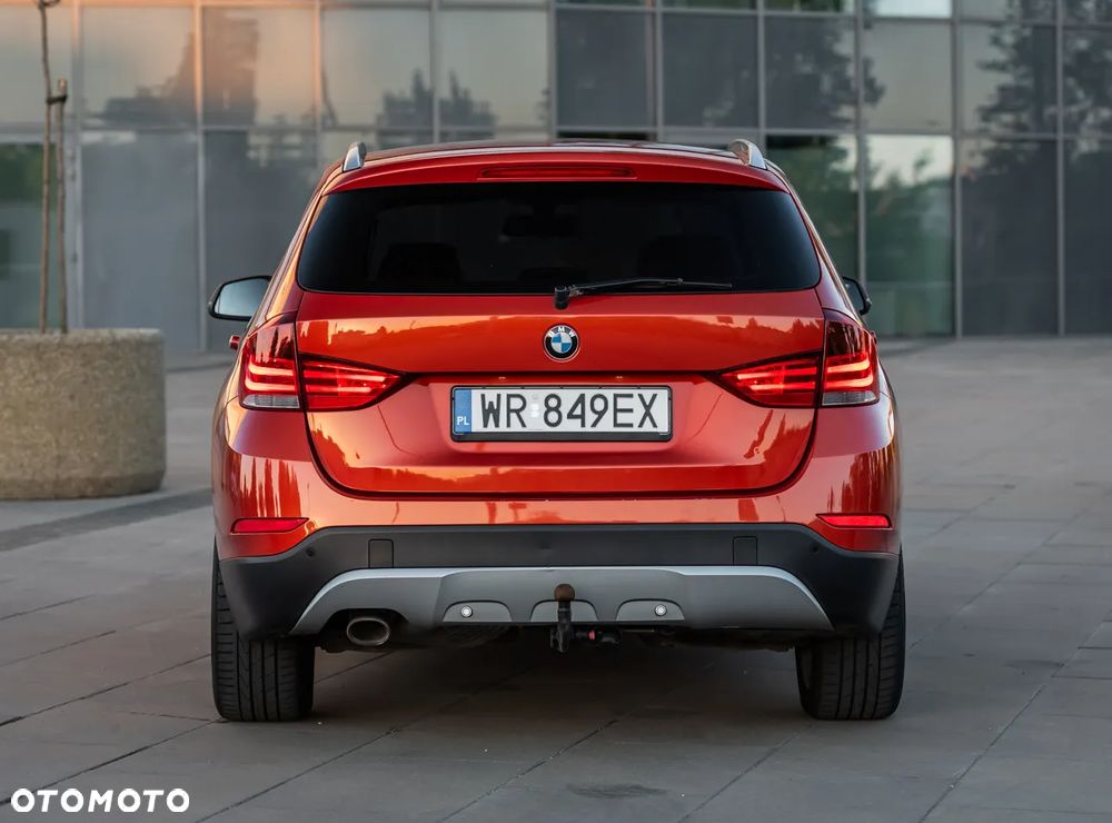 BMW X1 sDrive18d - 11