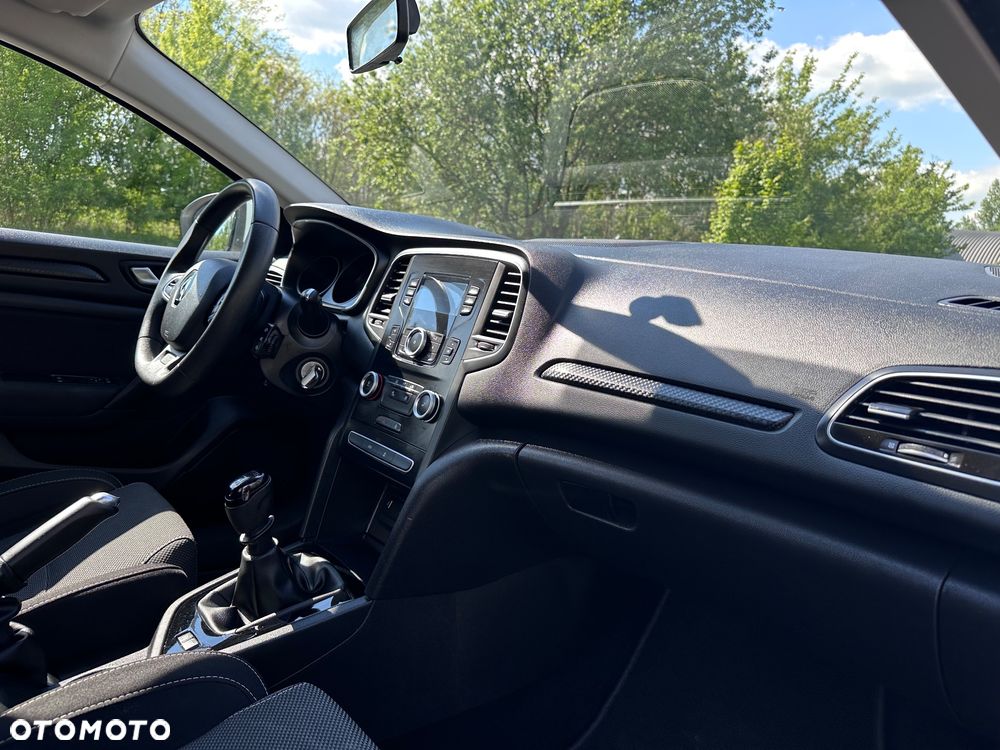 Renault Megane ENERGY TCe 100 LIFE - 19