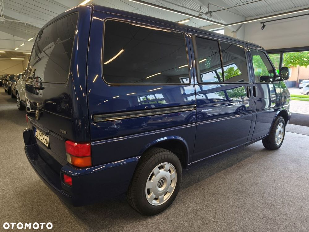 Volkswagen Multivan - 4