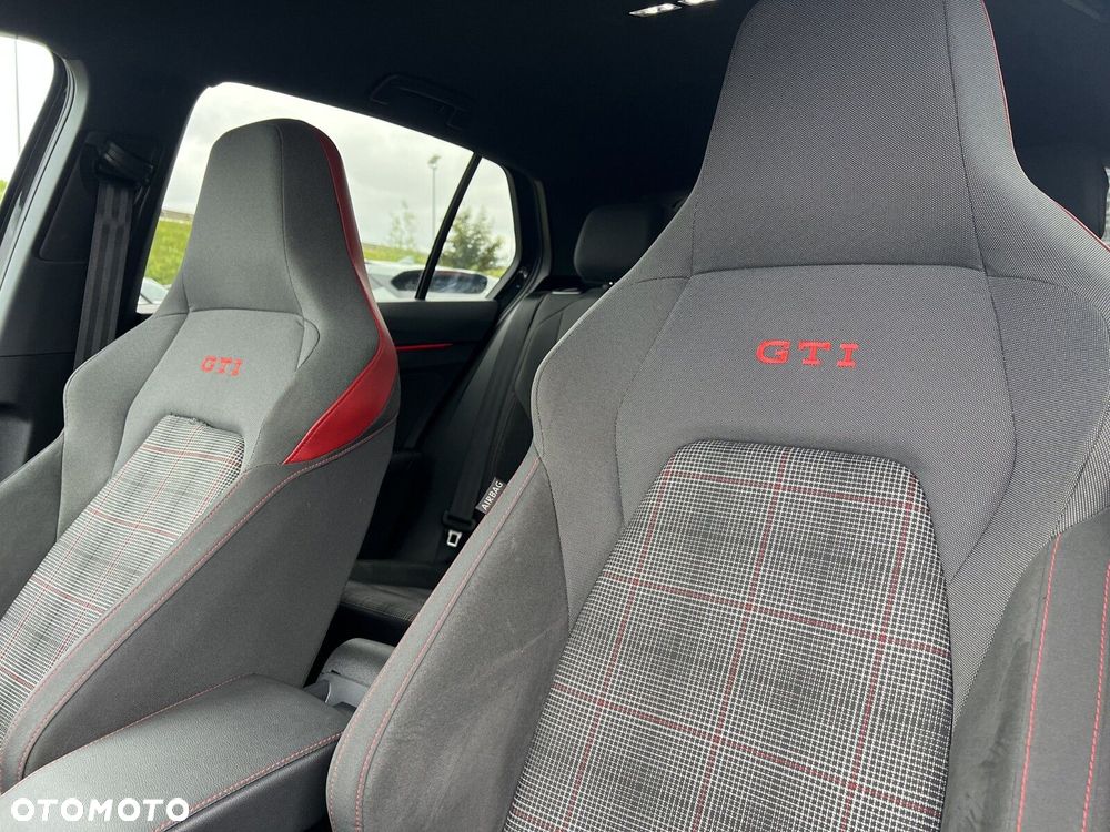 Volkswagen Golf 2.0 TSI GTI DSG - 29