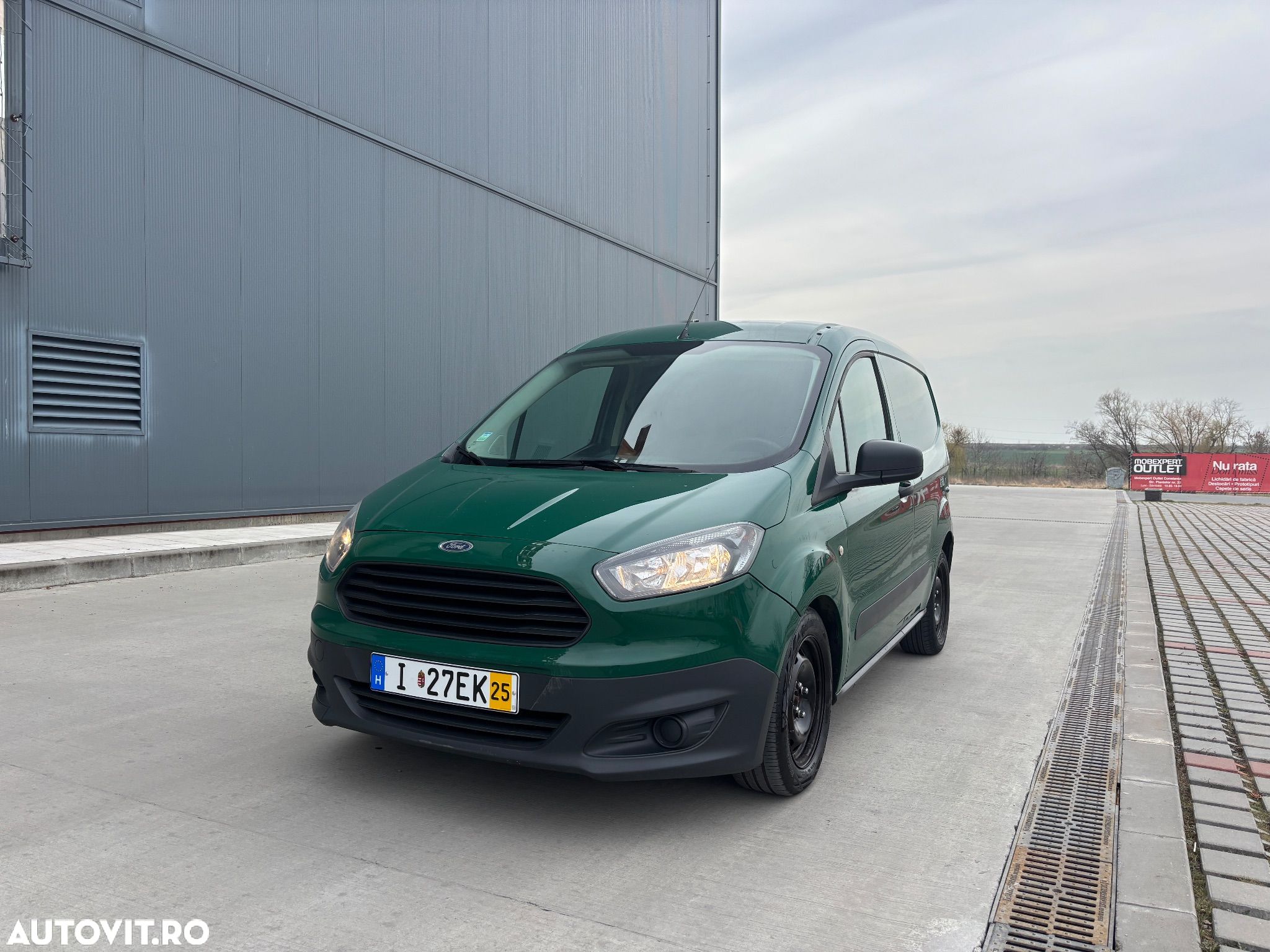 Ford Courier - 1
