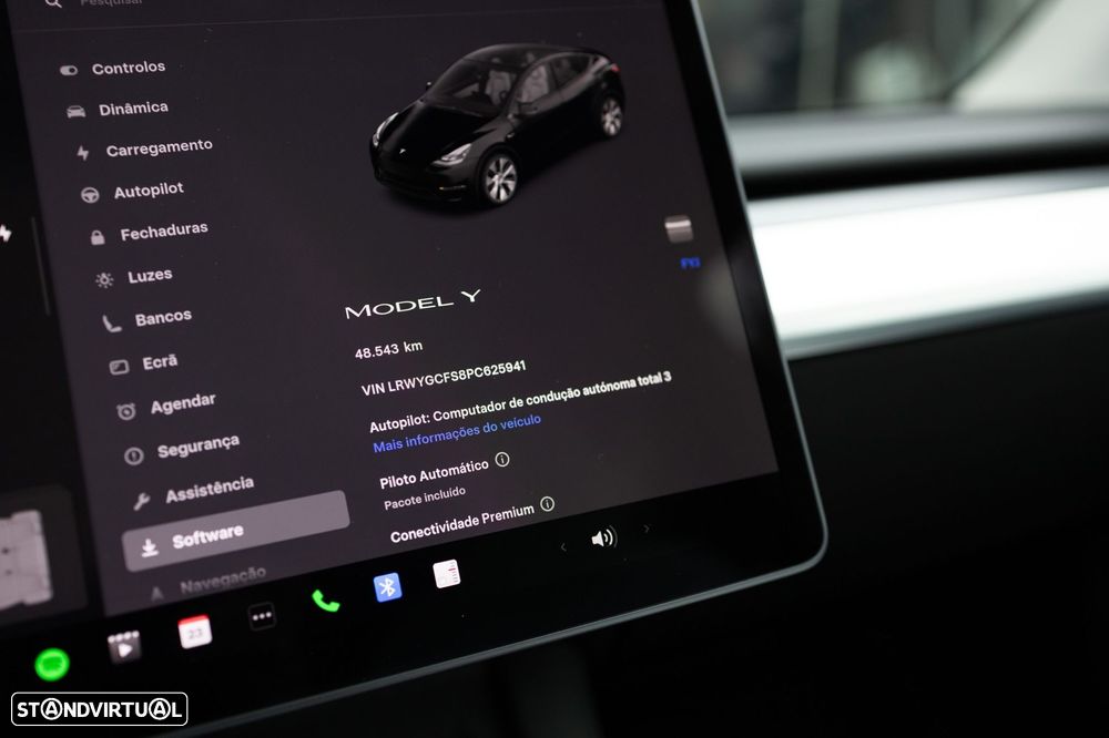 Tesla Model Y Standard RWD - 23