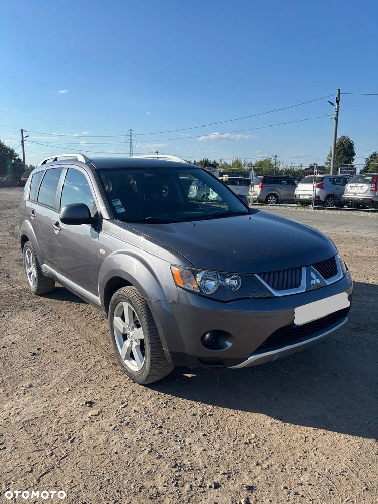 Mitsubishi Outlander 2.2 DI-D 4WD Intense - 1