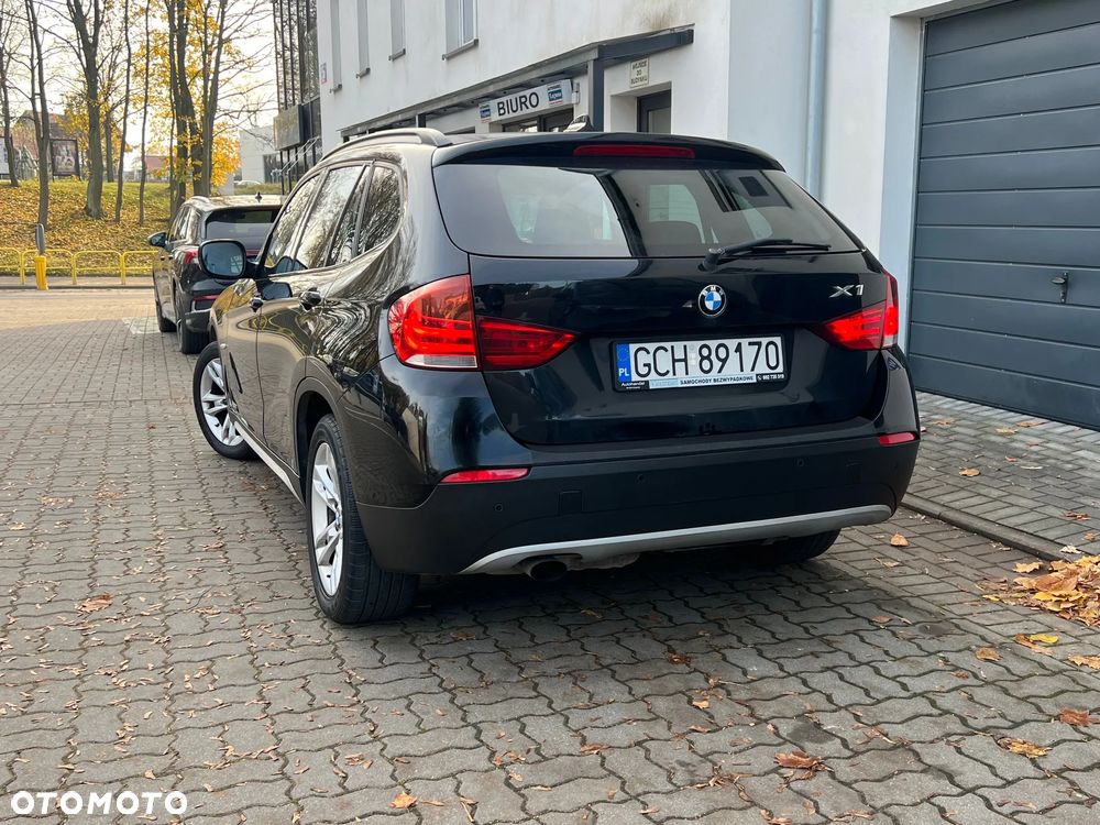 BMW X1 sDrive18i - 15