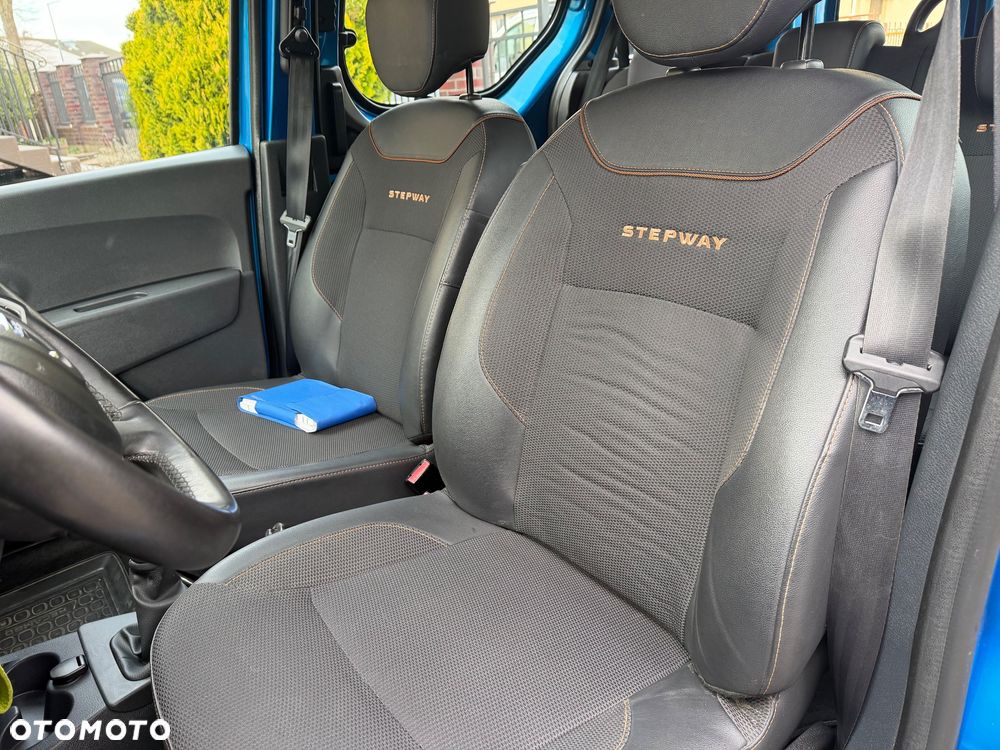 Dacia Dokker TCe 115 Stepway Celebration - 30