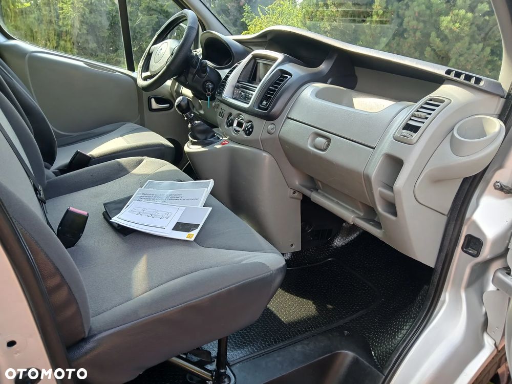 Renault TRAFIC - 13