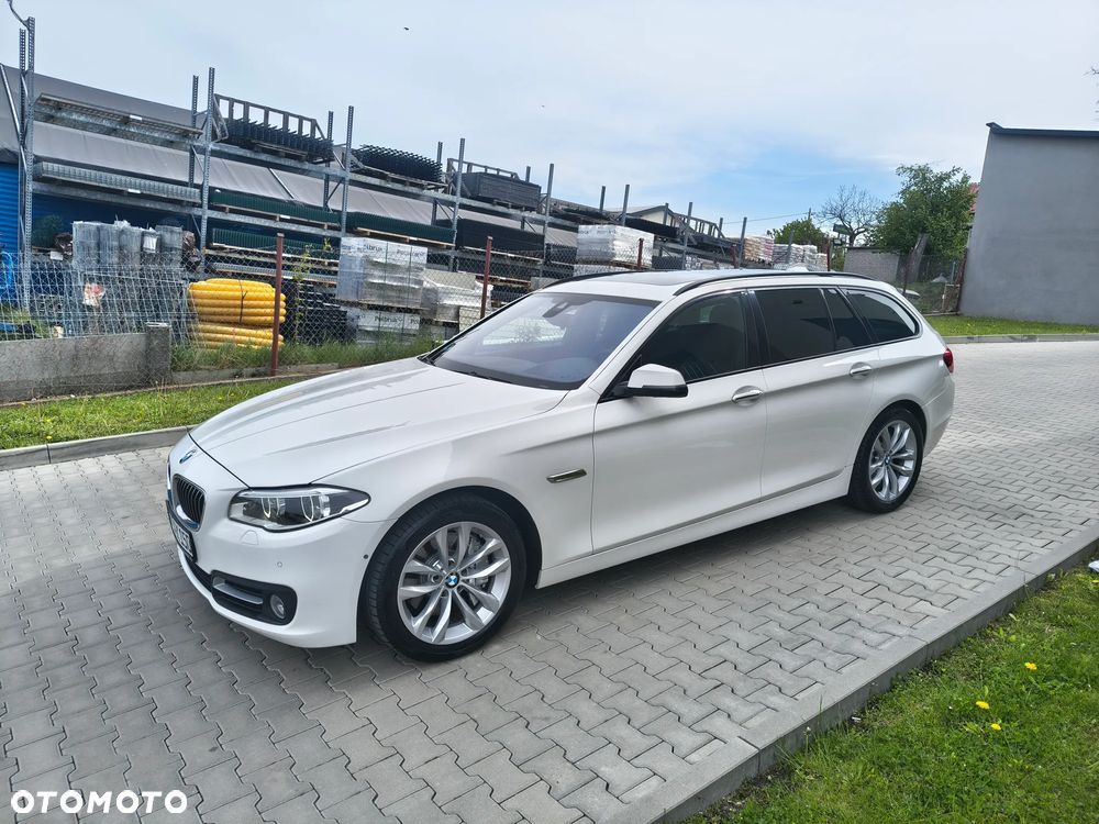 BMW Seria 5 525d xDrive Sport-Aut Luxury Line - 1