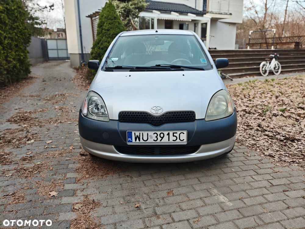 Toyota Yaris 1.0 Base - 3