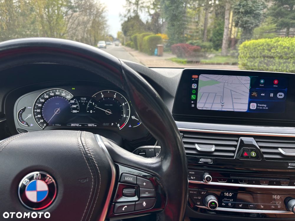 BMW Seria 5 520d - 12