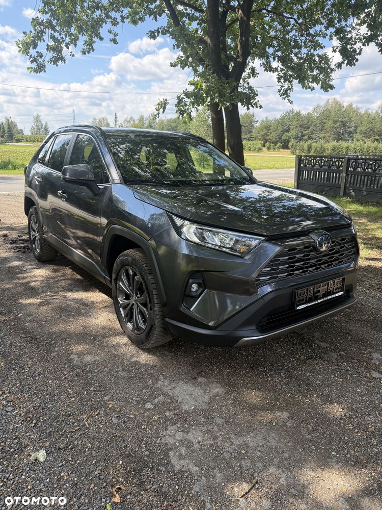 Toyota RAV4 - 1