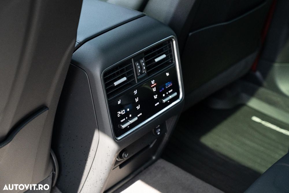 Porsche Cayenne Turbo - 19