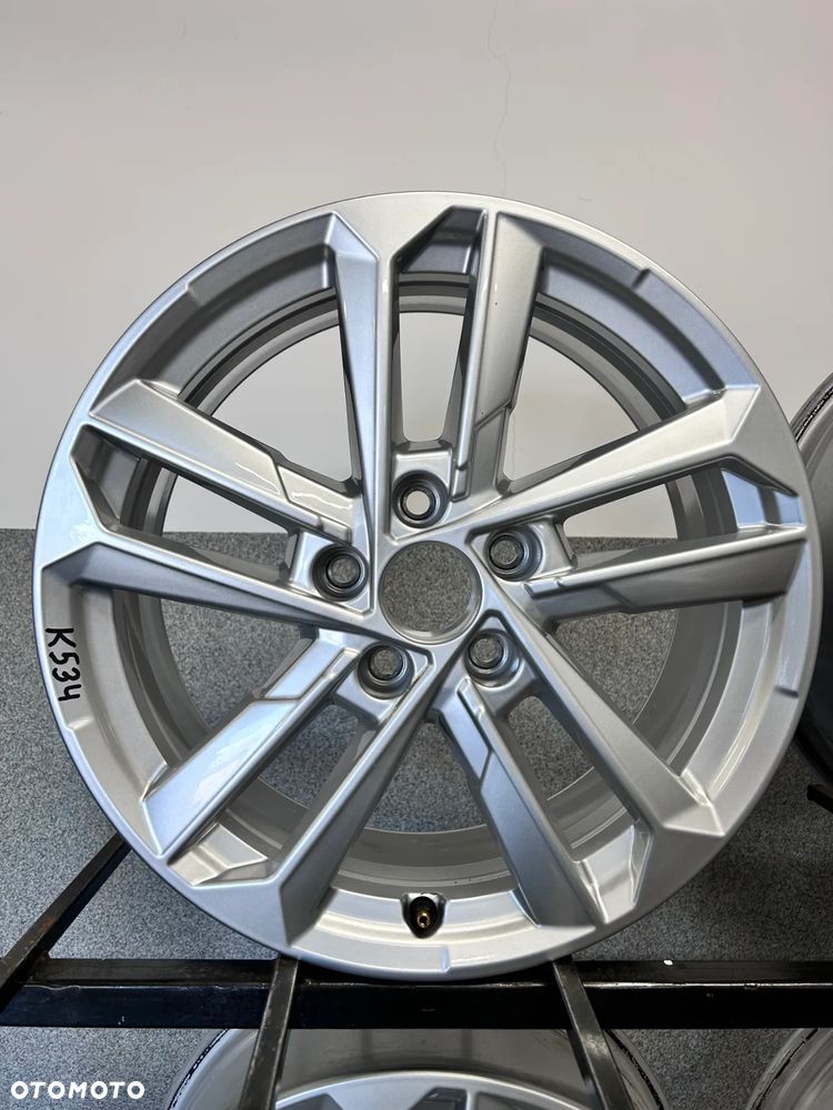 4 FELGI ALU. AUDI A3, S3 8Y0, VW T-ROC 17'' E6,5J  ET43 - 2