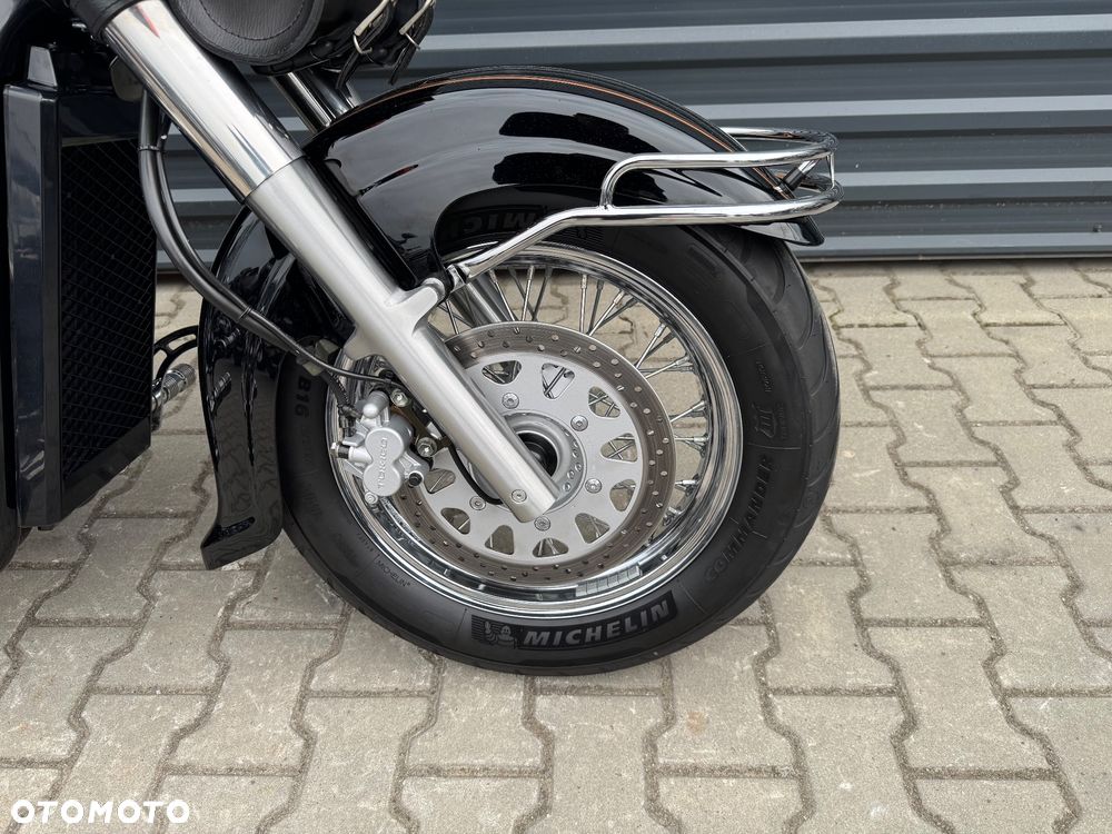 Suzuki VL 800 Volusia - 25