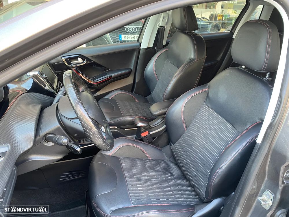 Peugeot 2008 PureTech 110 Stop&Start GT-Line Edition - 38