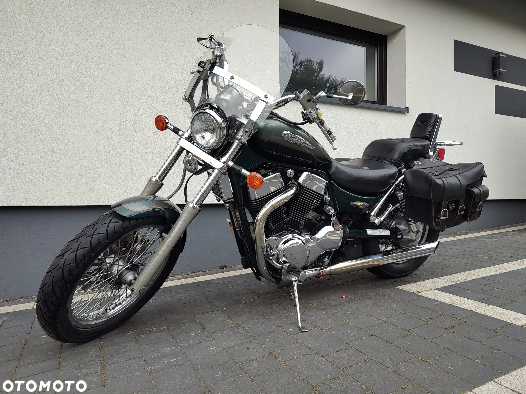 Suzuki Intruder - 5