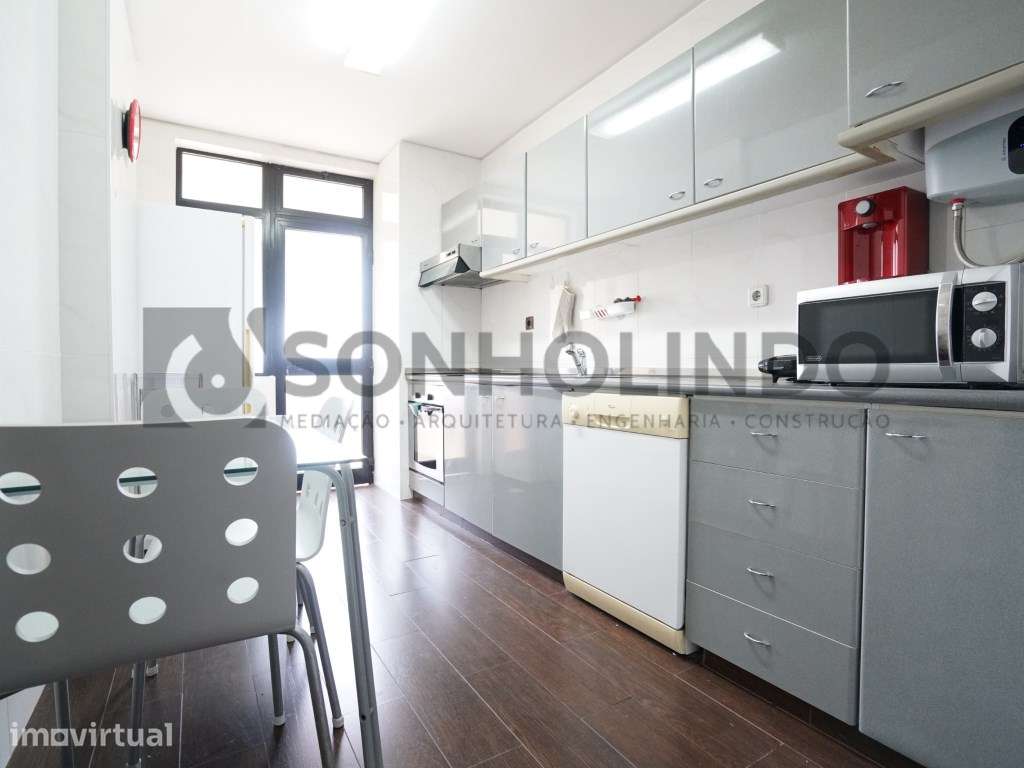 Apartamento T1 Transformado em T2, Mobilado e Equipado em Águas Santas - Grande imagem: 3/17