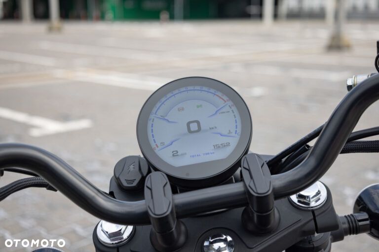 QJMOTOR SRV 125 - 5