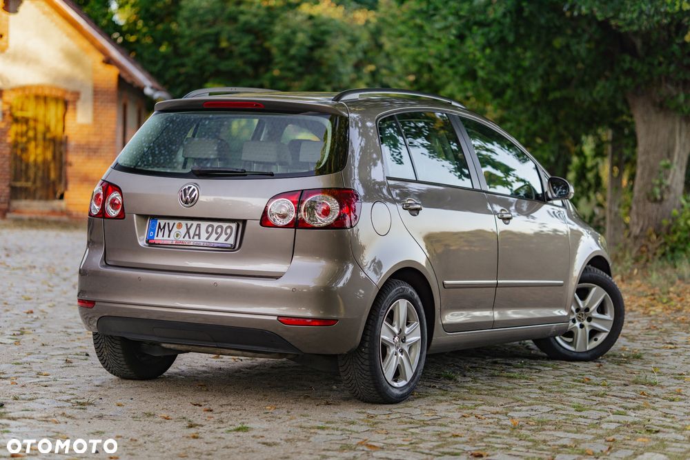 Volkswagen Golf Plus - 13