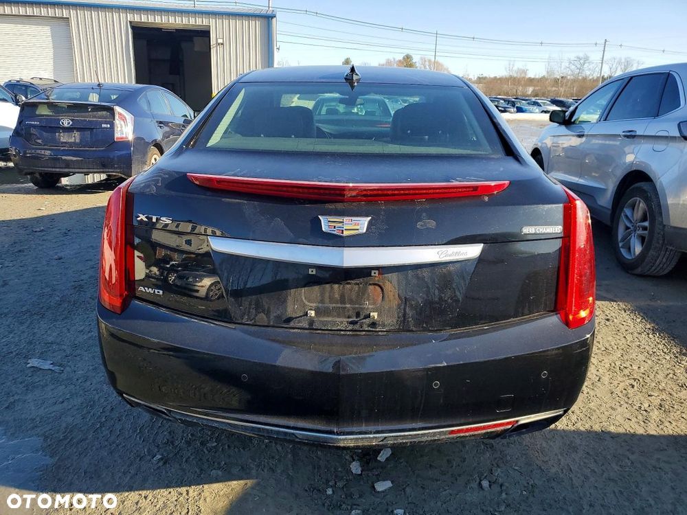 Cadillac XTS - 28