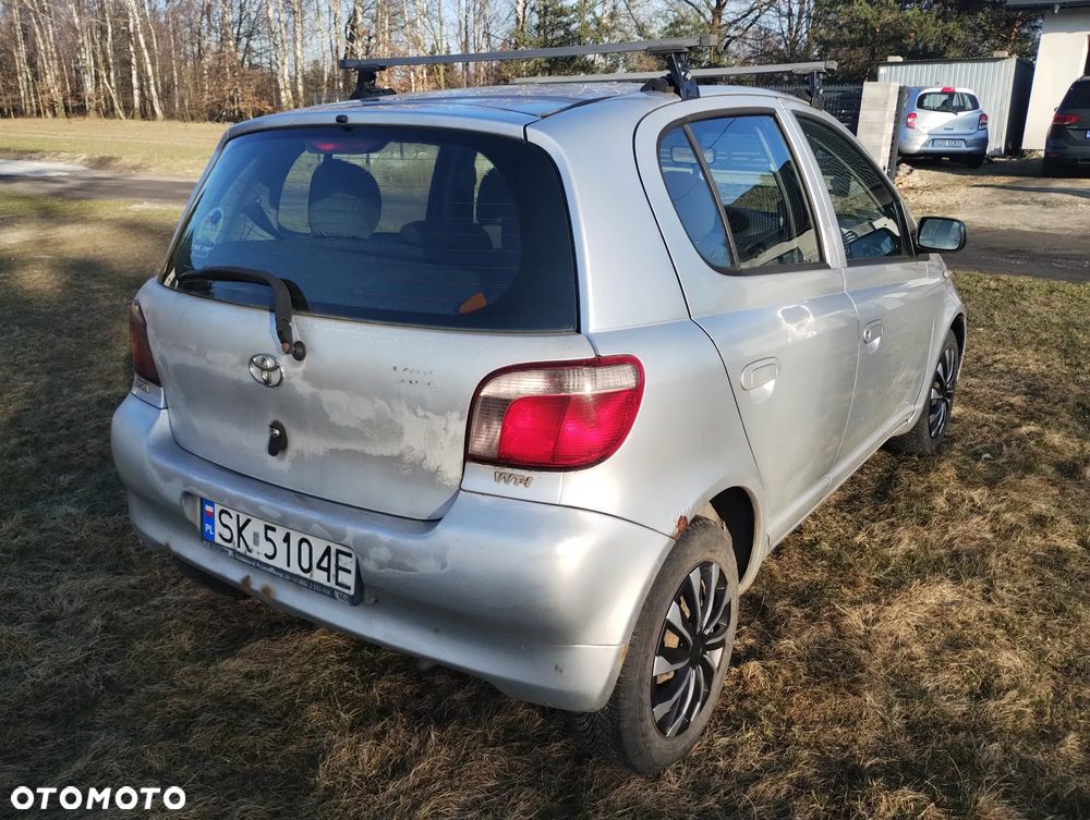 Toyota Yaris 1.3 Luna - 4