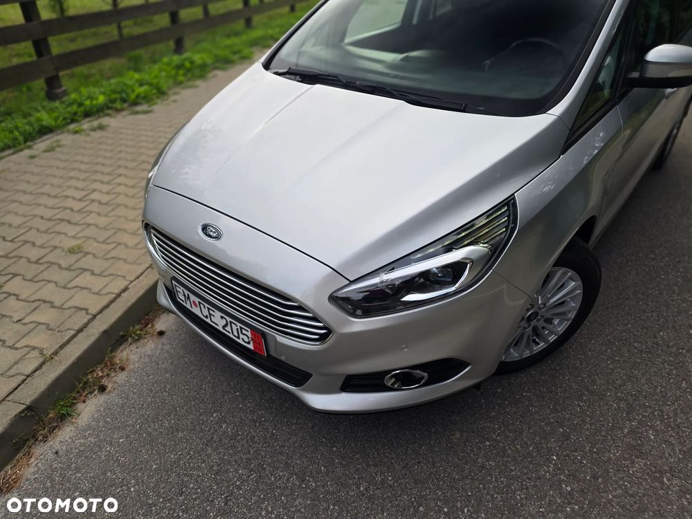 Ford S-Max 2.0 EcoBlue Titanium - 36