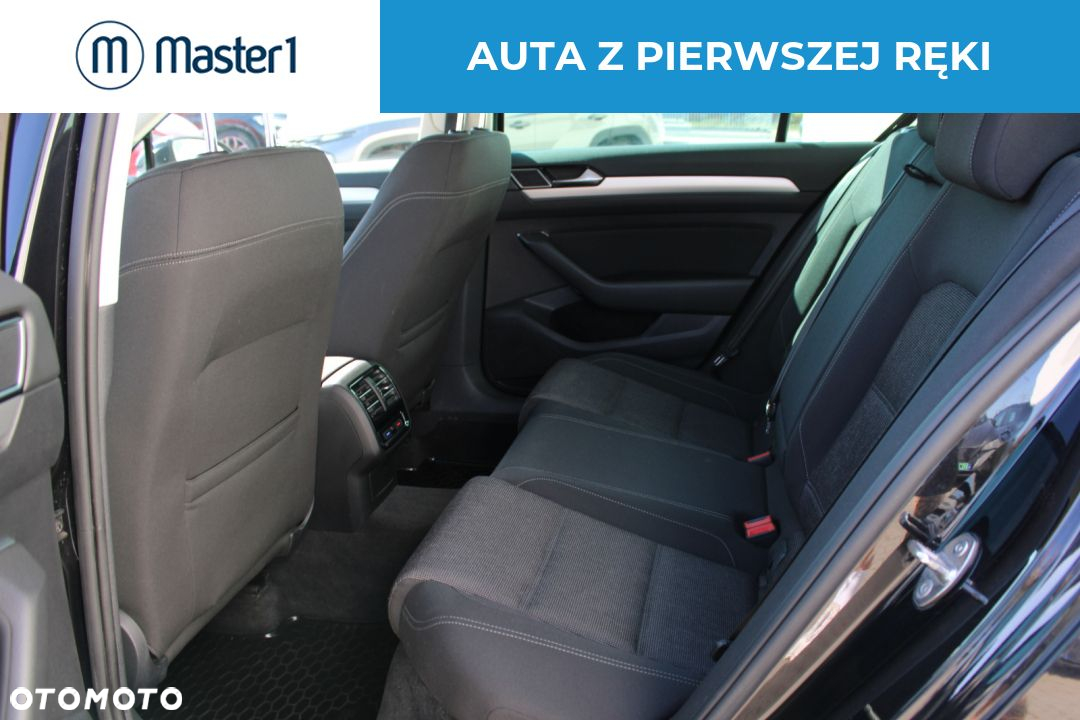 Volkswagen Passat 2.0 TDI SCR Comfortline - 10