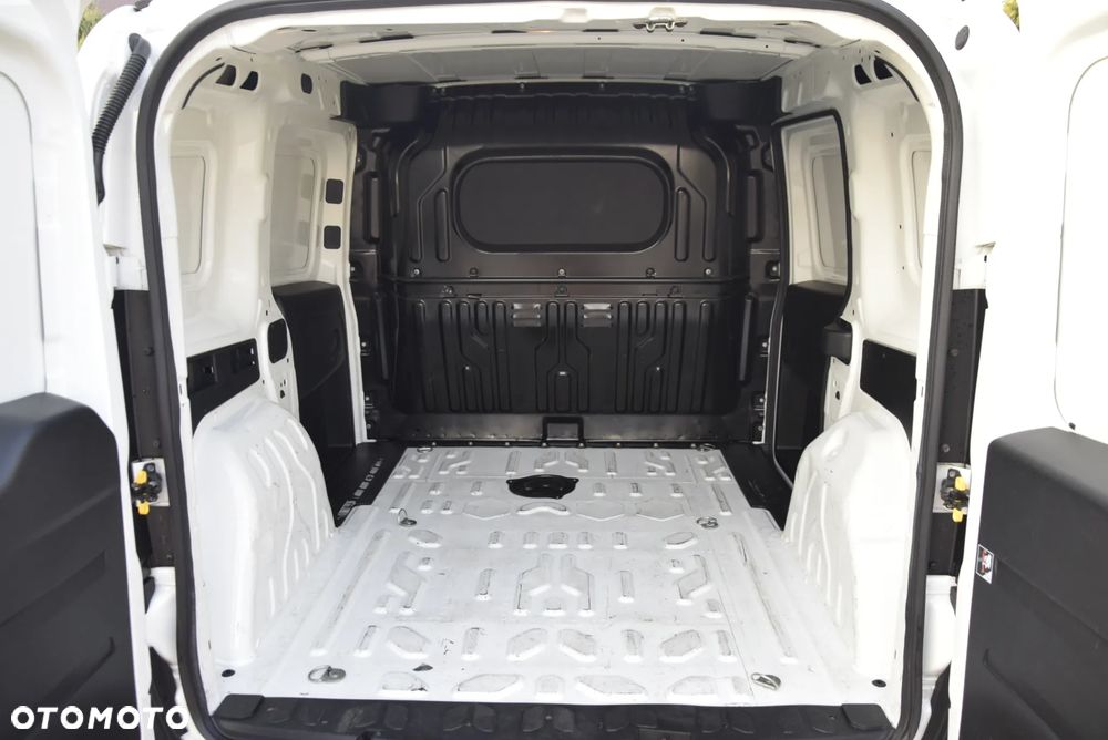 Fiat DOBLO - 19