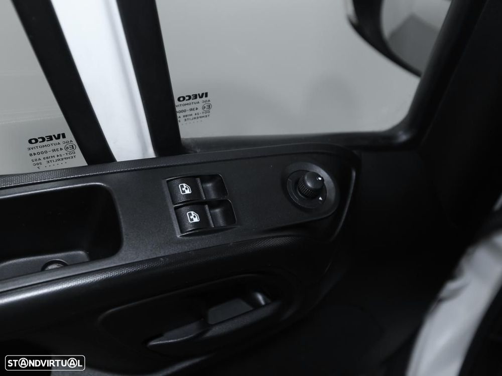 Iveco Daily 30c14 L4H4 - 10