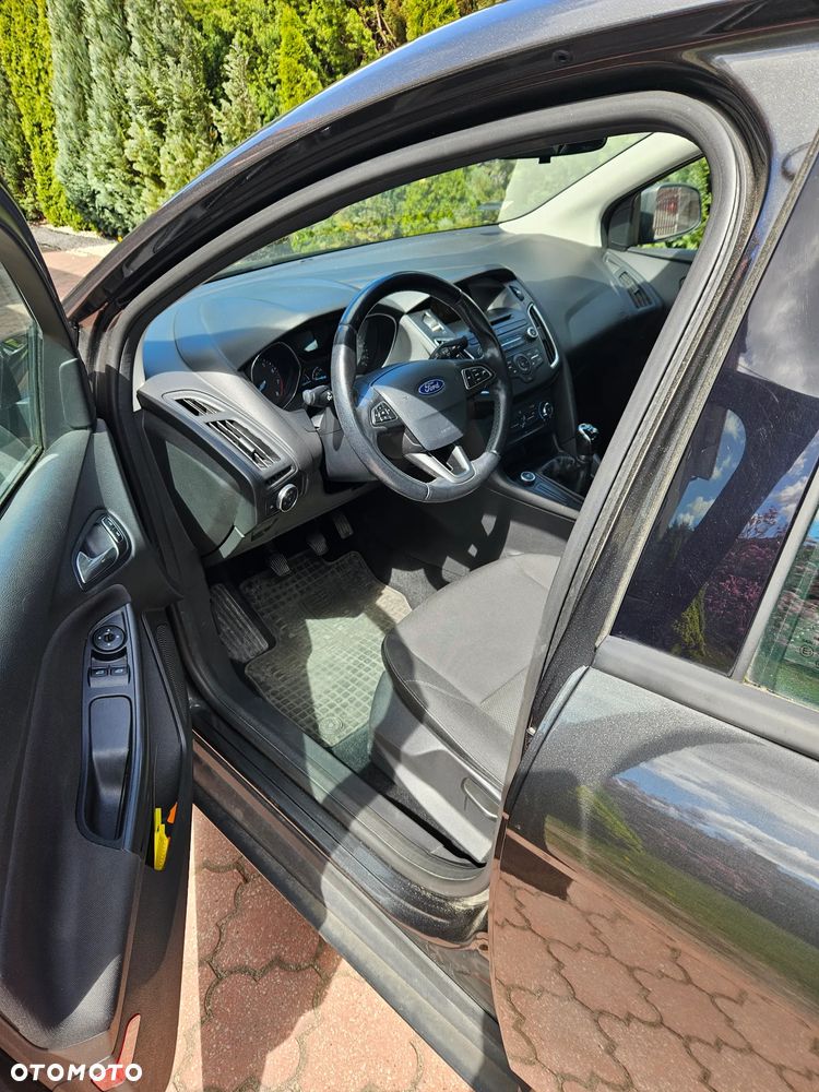 Ford Focus 1.6 Trend - 6