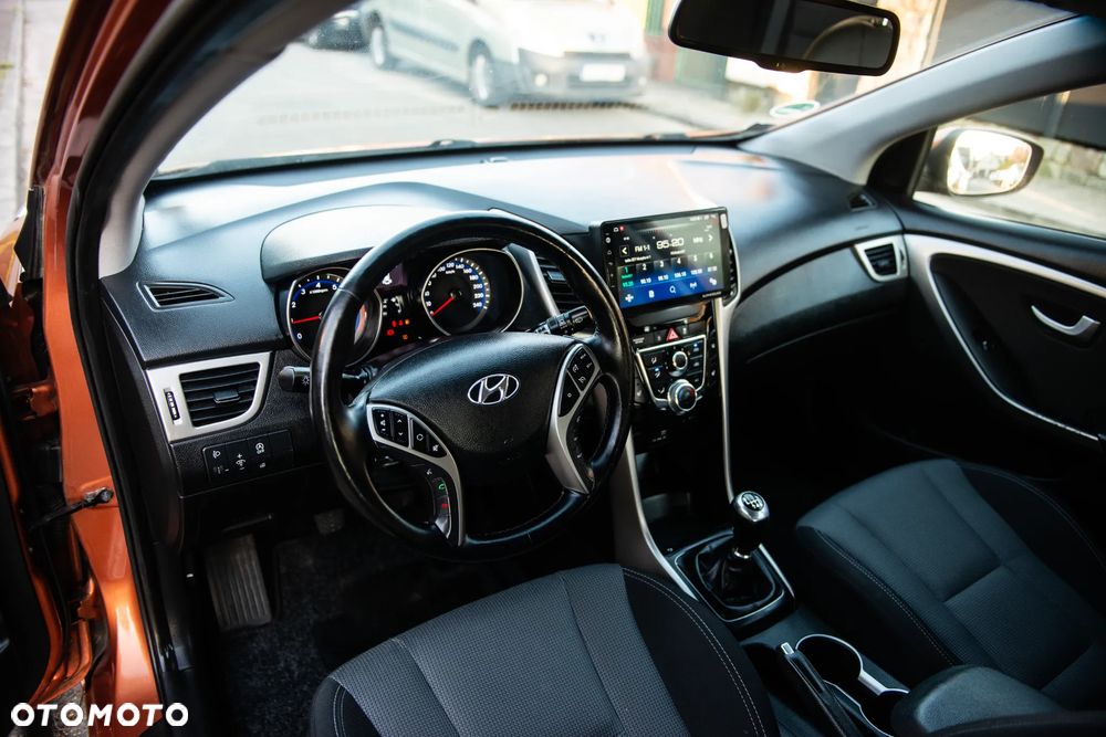 Hyundai i30 1.6 GDI Premium - 19