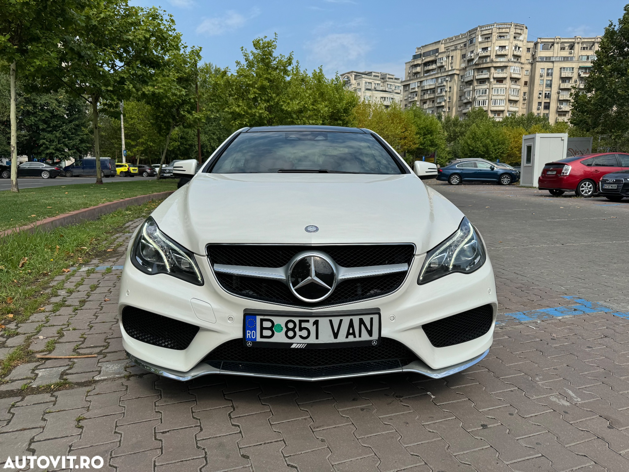 Mercedes-Benz E - 10