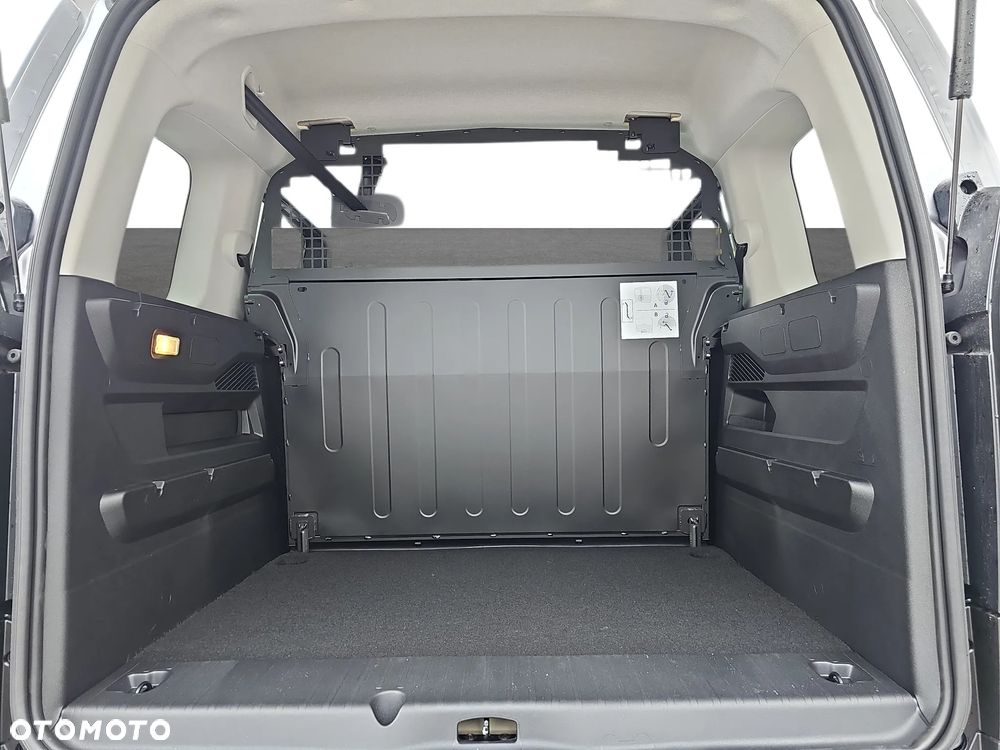 Peugeot Partner RIFTER 1.5 diesel 130KM automat - 32