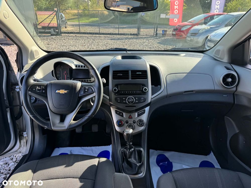 Chevrolet Aveo 1.6 LTZ - 17