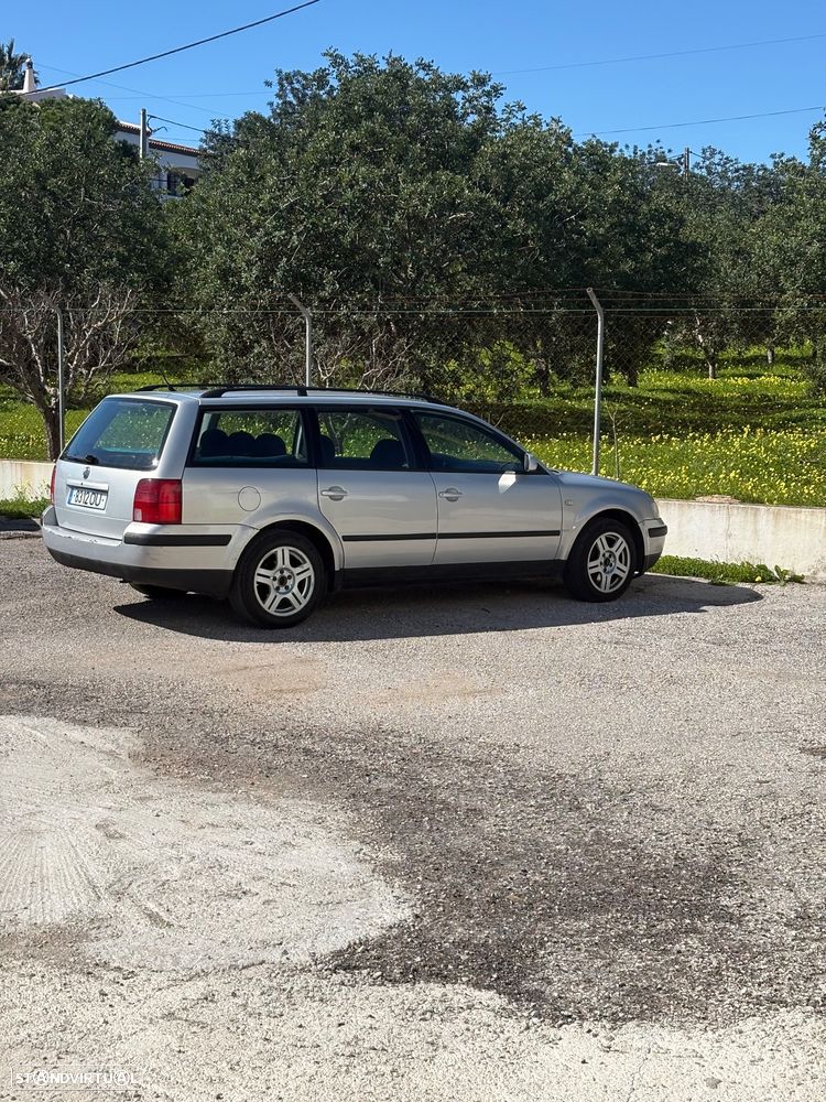 VW Passat Variant 2.5 TDi Highline - 1