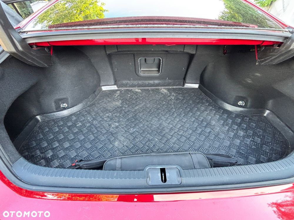 Lexus ES 300h Business Edition + - 18
