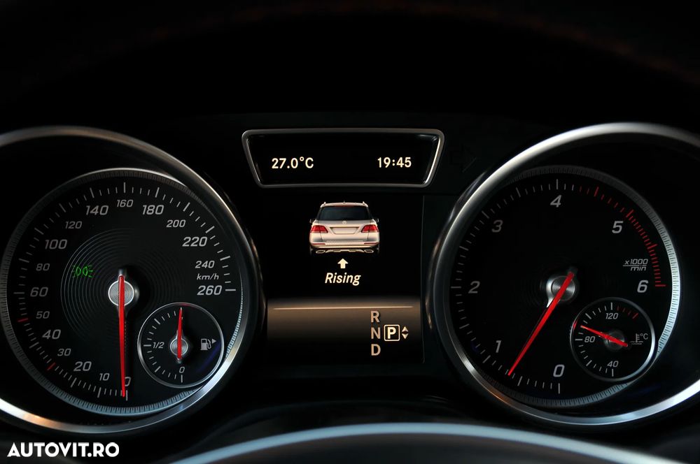 Mercedes-Benz GLE - 27
