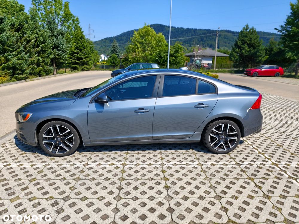 Volvo S60 T5 Drive-E Dynamic Edition (Momentum) - 2