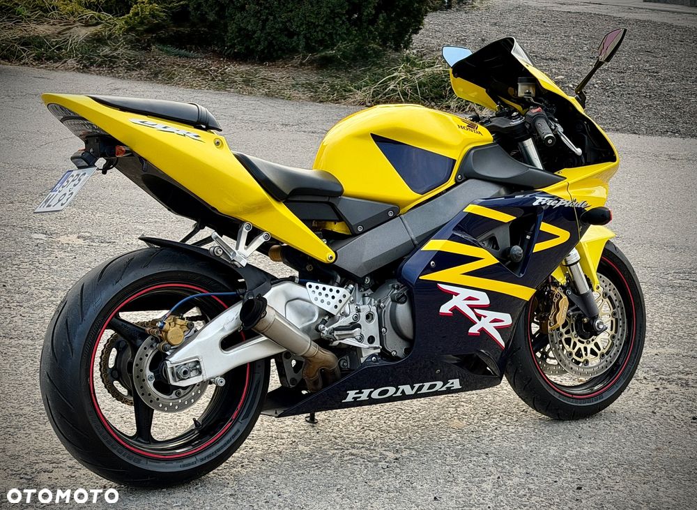 Honda CBR - 3