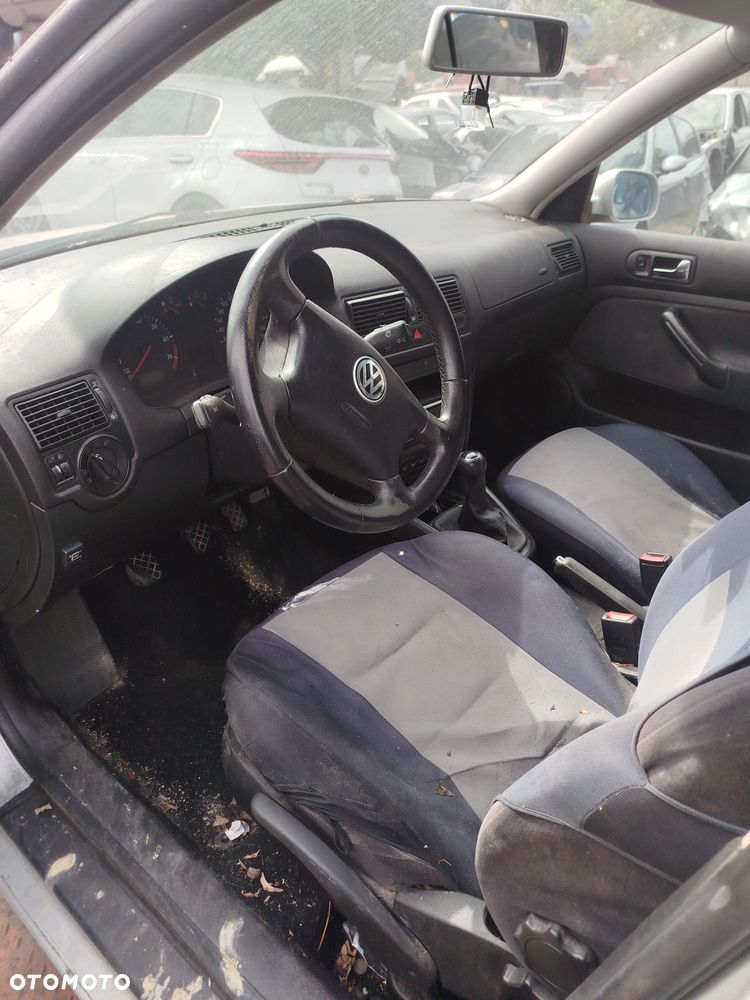 Volkswagen Golf 4  na części - 4