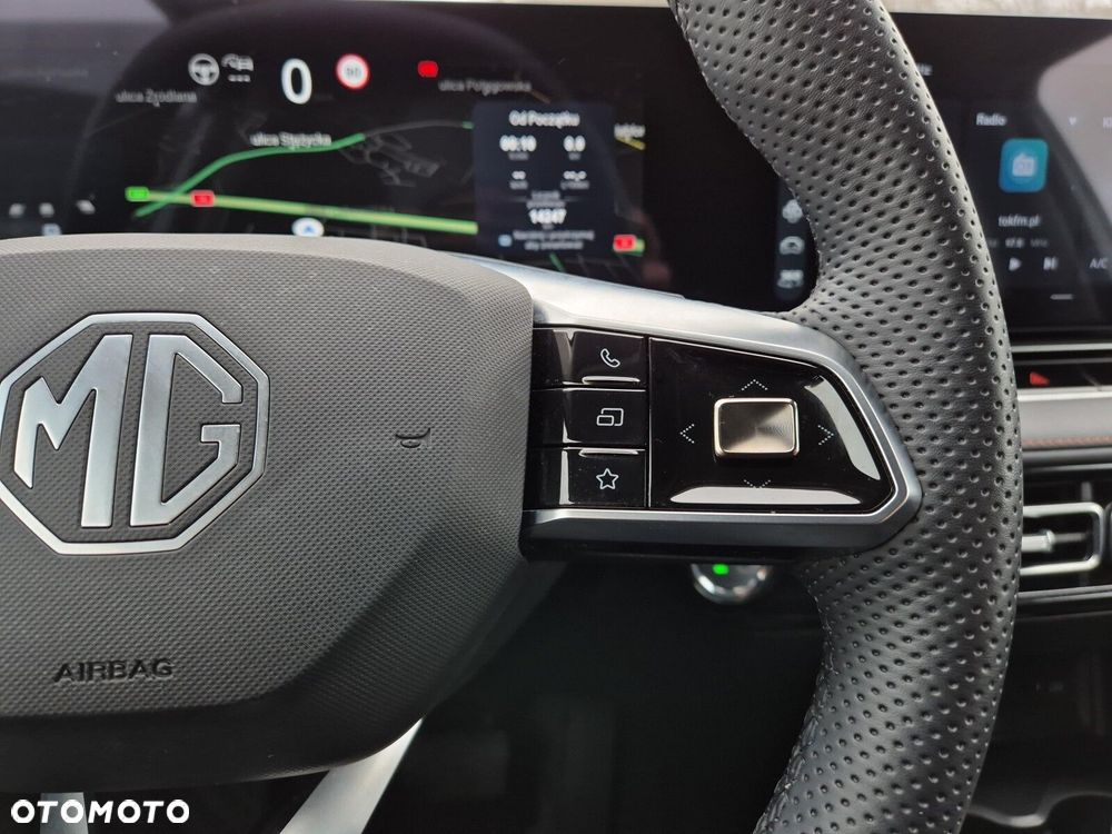 MG HS 1.5 T-GDI Exclusive DCT - 16