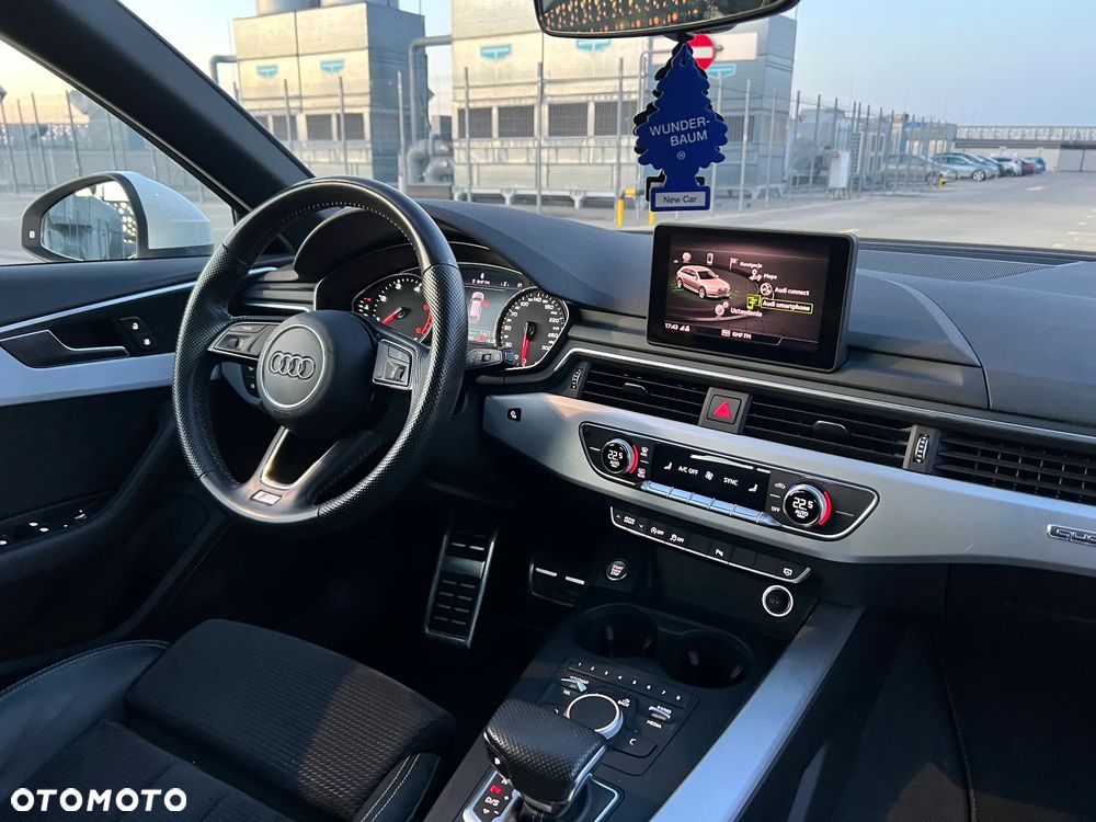 Audi A4 Avant 45 TDI quattro tiptronic S line - 23